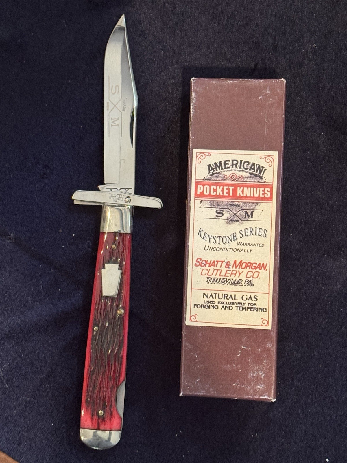 1992 Queen  Schatt & Morgan 04181L Red Jig Bone Swing-Guard Lockback Cheetah 🔥