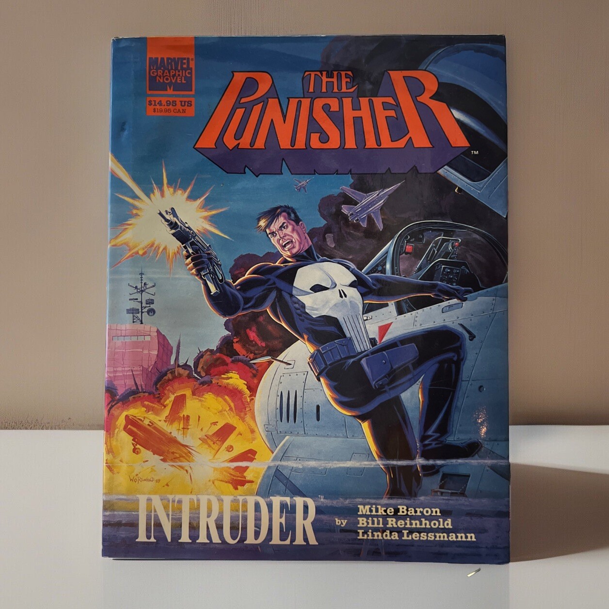 Vintage 1989 THE PUNISHER INTRUDER Hardcover Marvel Comics GRAPHIC NOVEL