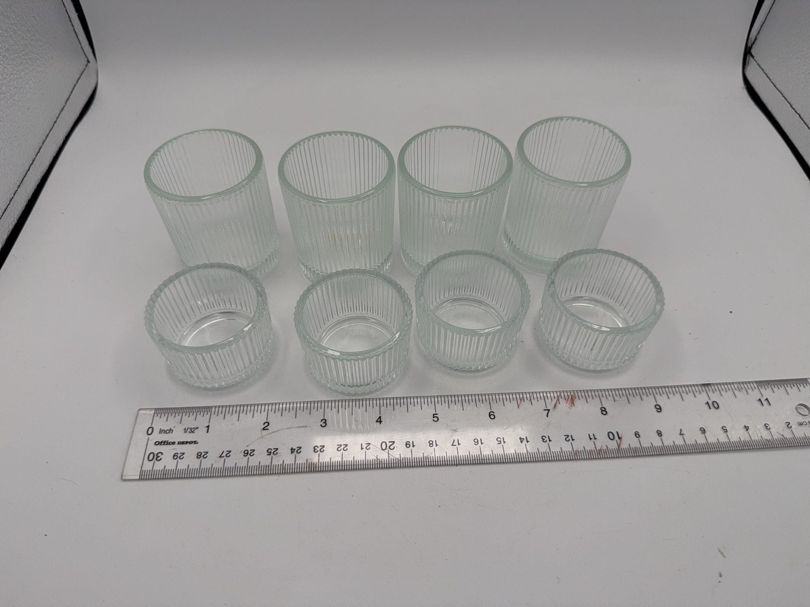 Hewory Ribbed Glass Tealight Candle Holders, Set of 8 (Small and Large)