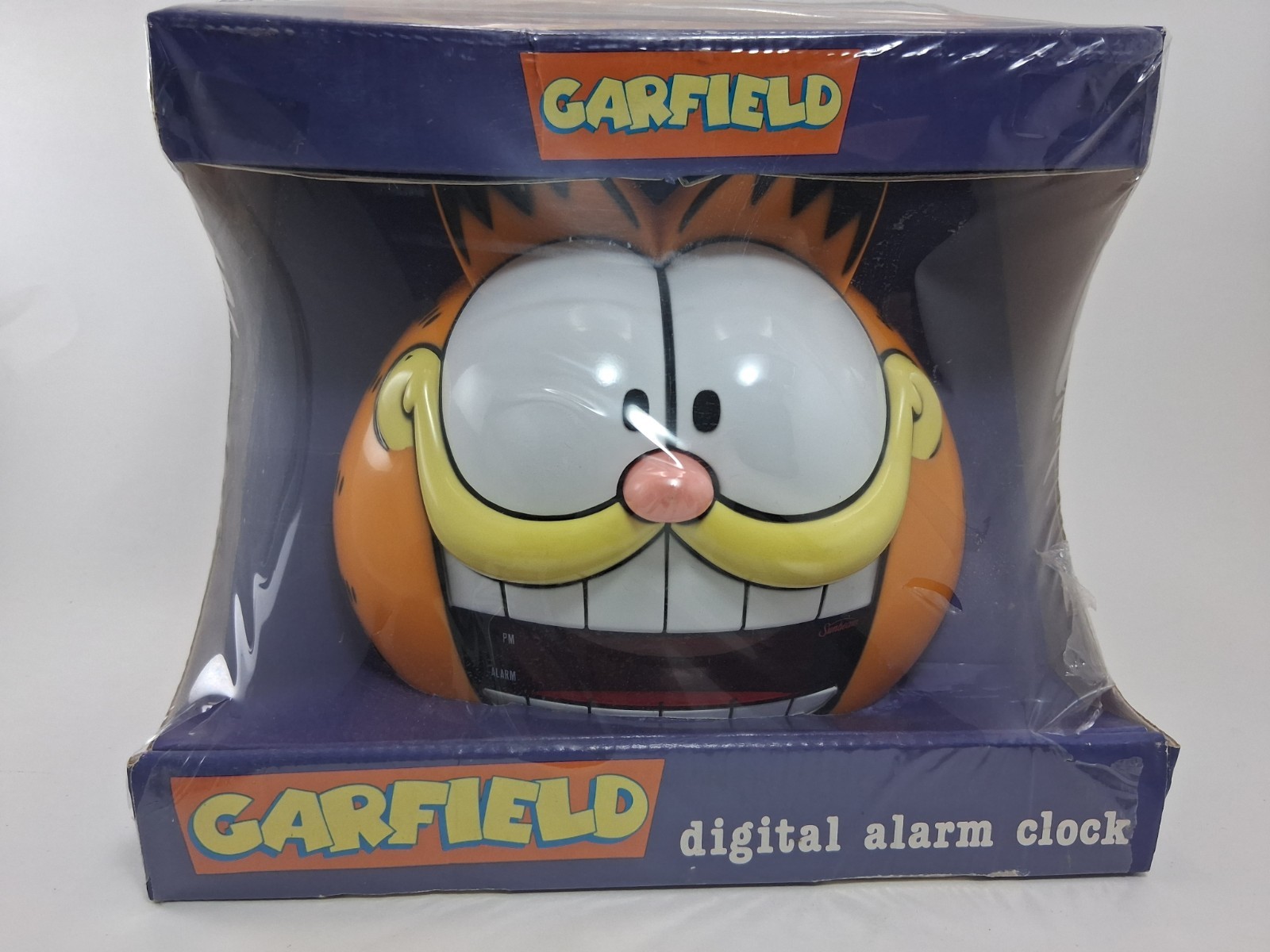 Vintage Garfield Sunbeam Digital Alarm Clock NEW in Box
