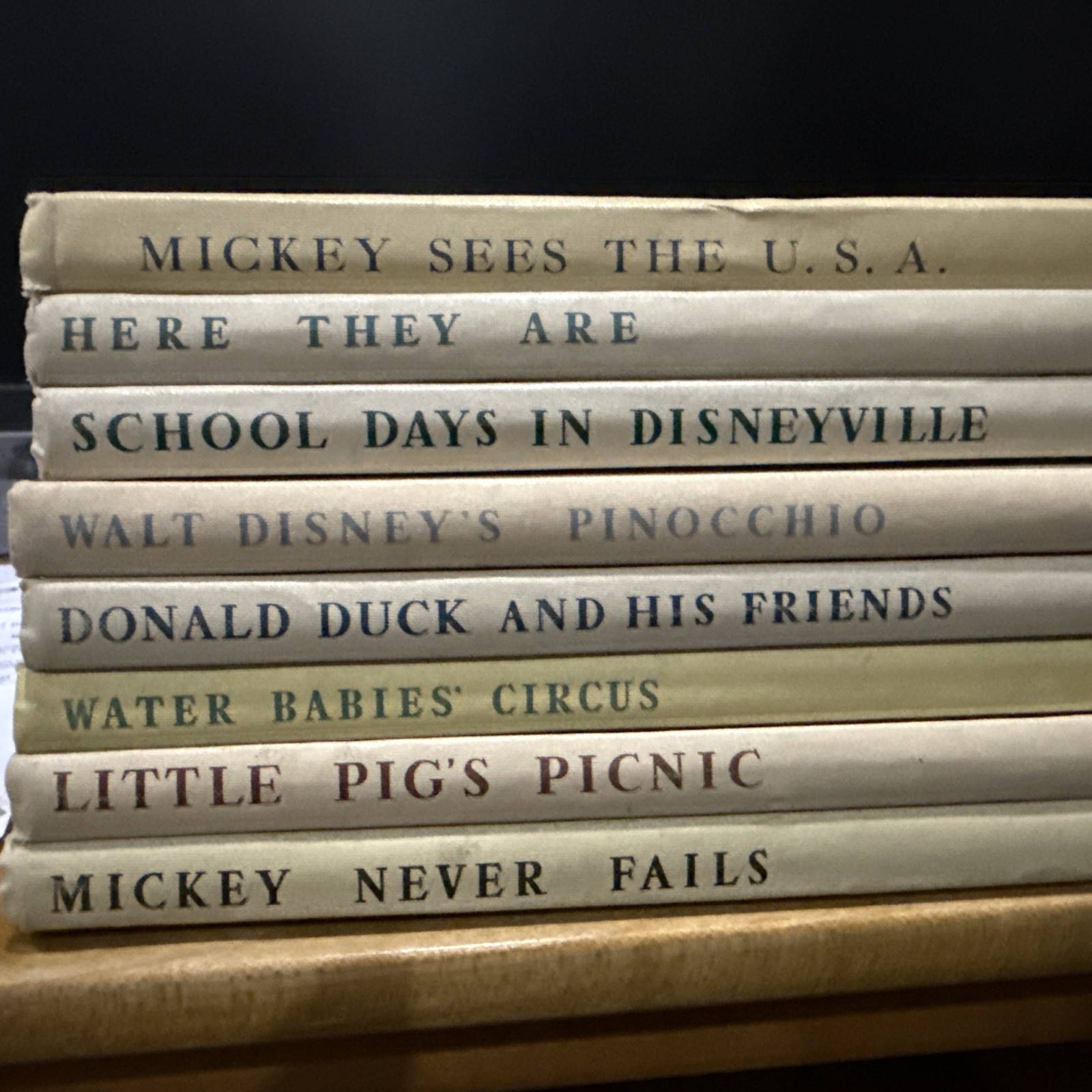 8 Walt Disney Story Books - Vintage -Great Condition ￼