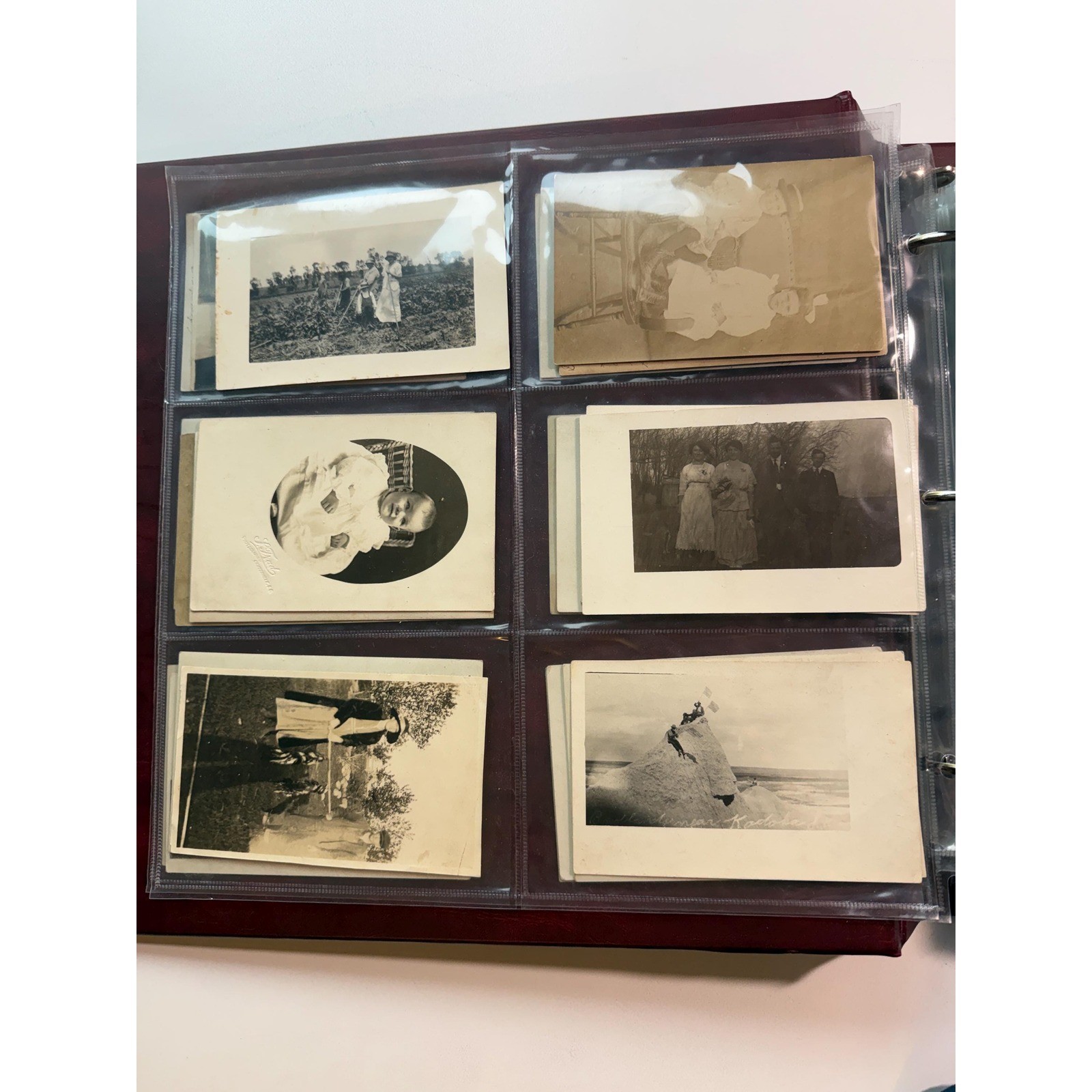Massive Vintage Postcard lot - 576 Postcards In Album