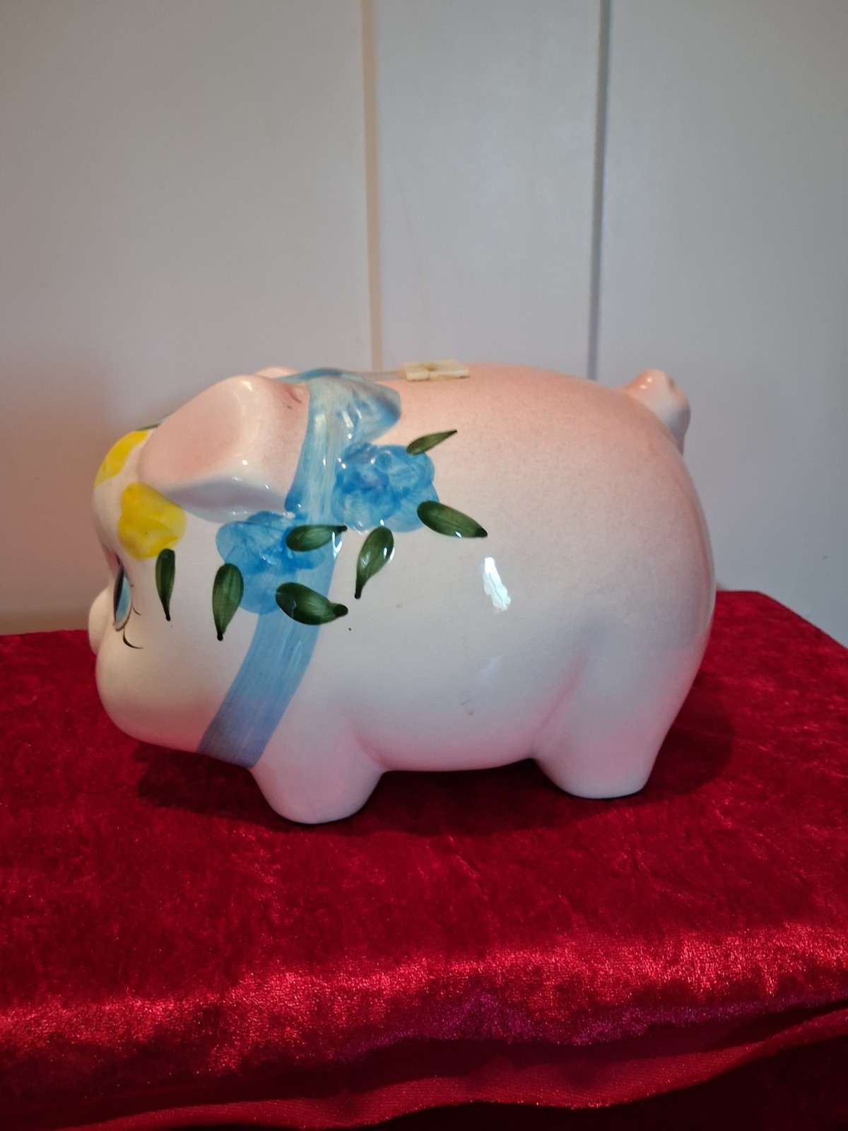 Vintage Anthropomorphic piggy bank with stopper, 1960\'s -1970\'s excellent condit