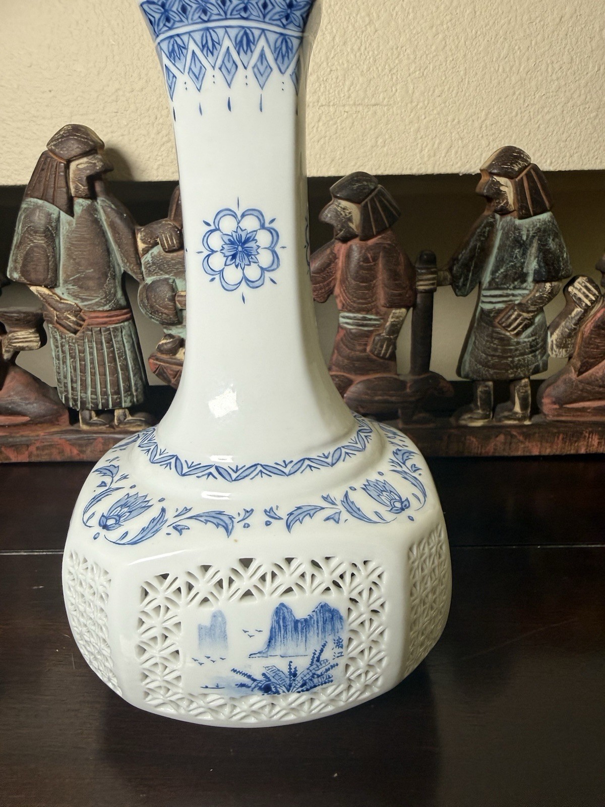 Vintage Rare Chinese Hand painted Vase 江西利民 