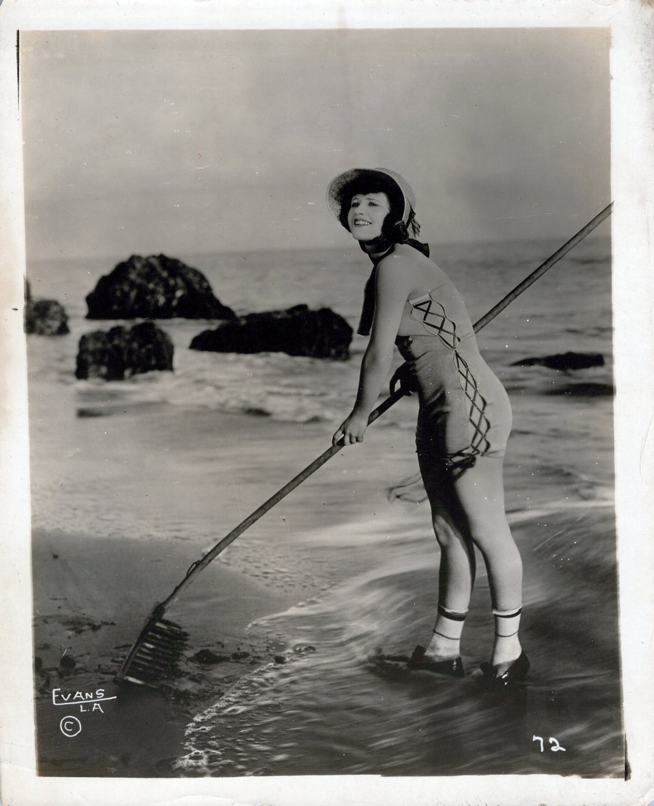 Mack Sennett Bathing Beauty (1915) ❤ Vintage Cheesecake Portrait Photo 959K