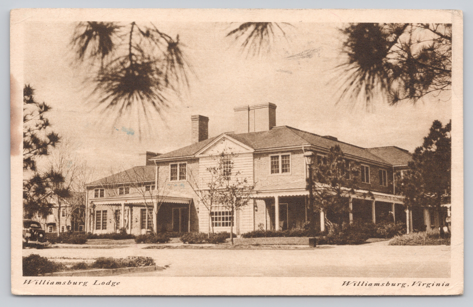 Williamsburg Lodge VA c1942 Postcard, Rockefeller Colonial Historic Hotel