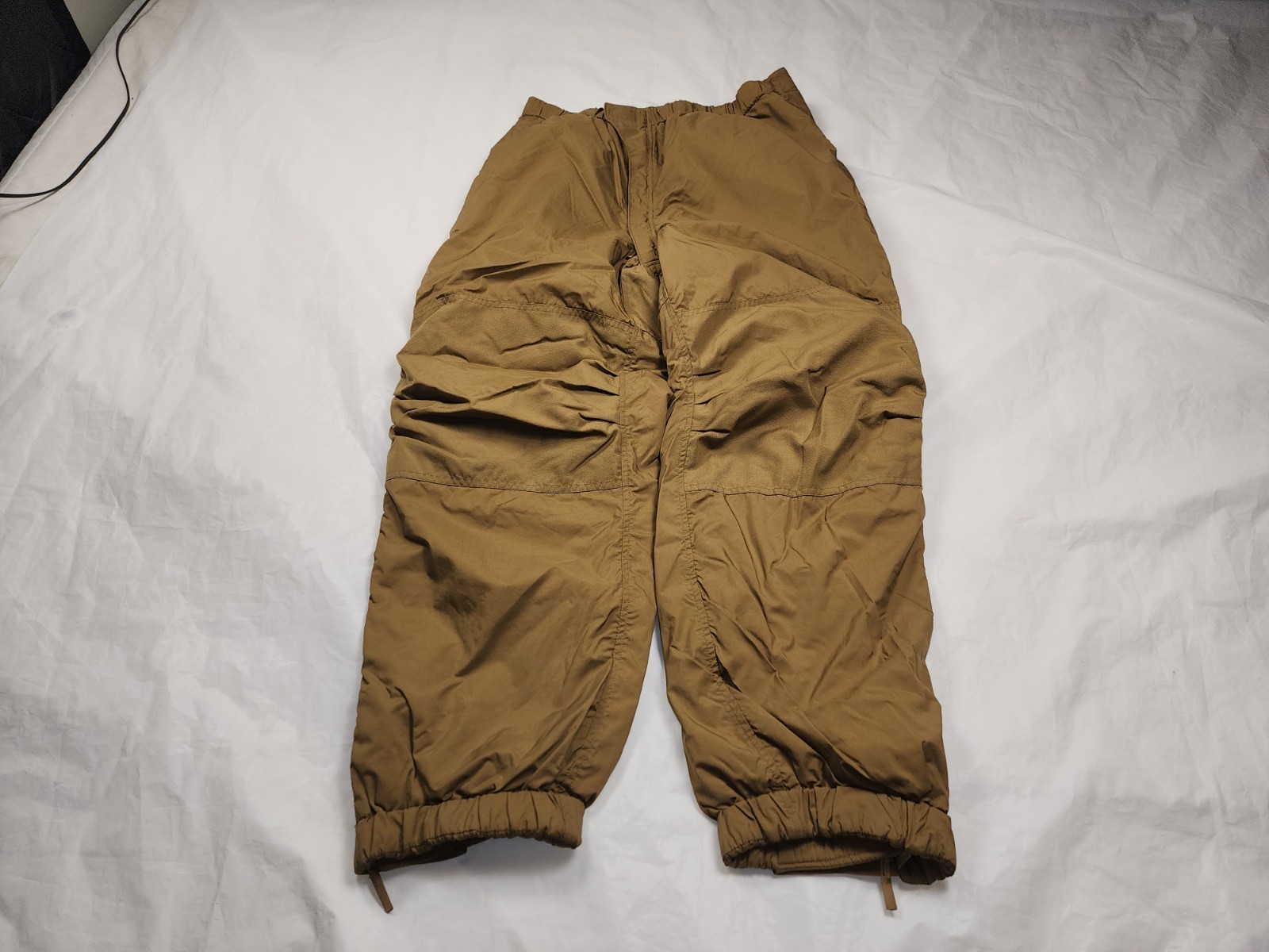 USMC EXTREME COLD WEATHER TROUSERS MAN'S SNOW PANTS BROWN SIZE MEDIUM-LONG IS...