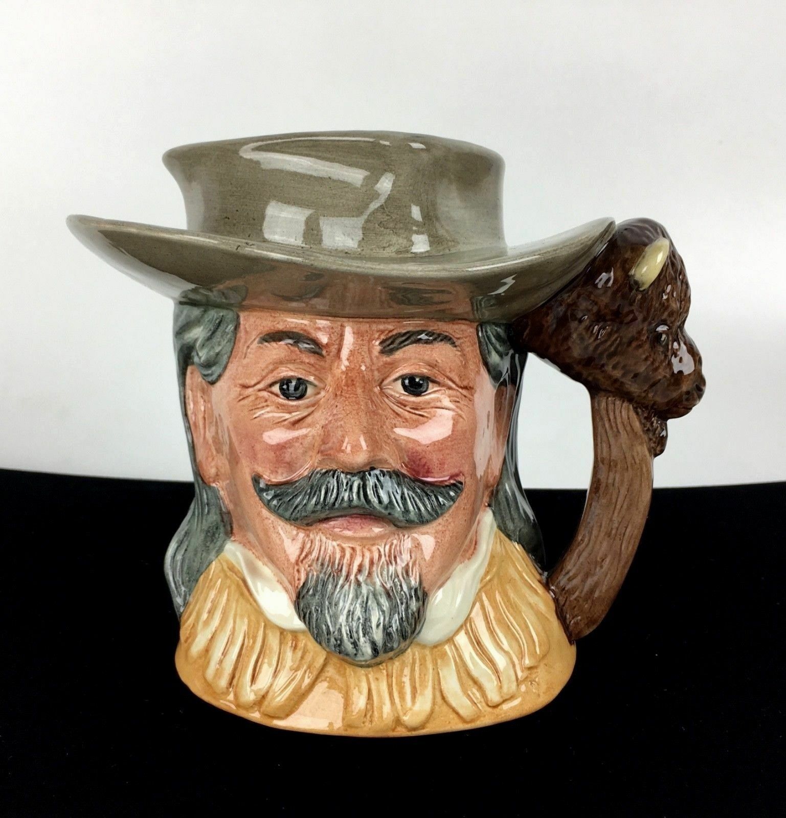BUFFALO BILL Toby Mug Jug 1984 Royal Doulton Wild West 6735 England Vtg Gift