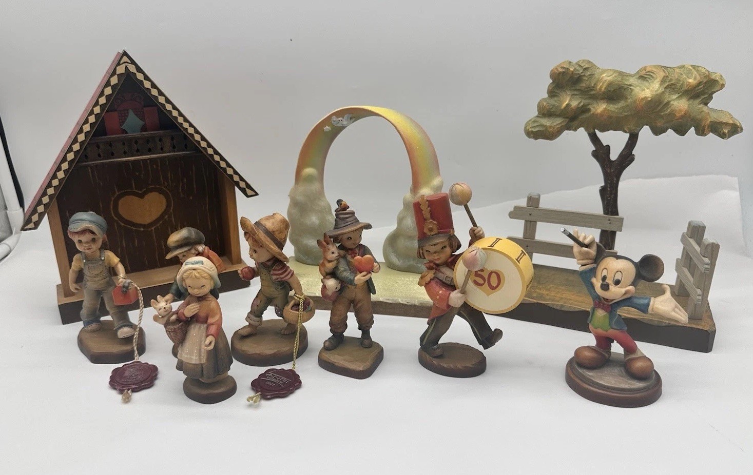10pc Vintage Anri Wood Figures w/ Displays Italy Sarah Kay Disney Juan Ferrandiz