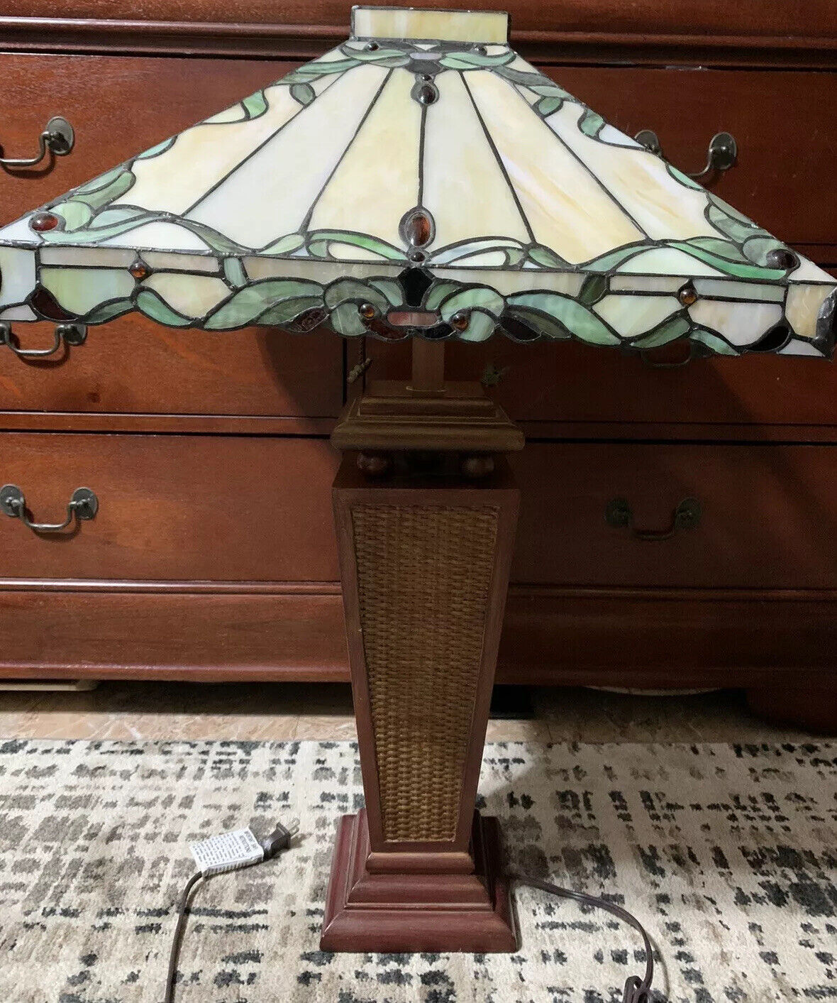 Beautiful Large Wood Victorian Style Tiffany Lamp