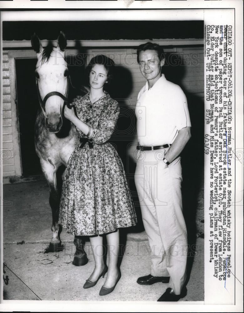 1959 Press Photo Norma Butler and Scotch whisky heiress Penelope Dewar