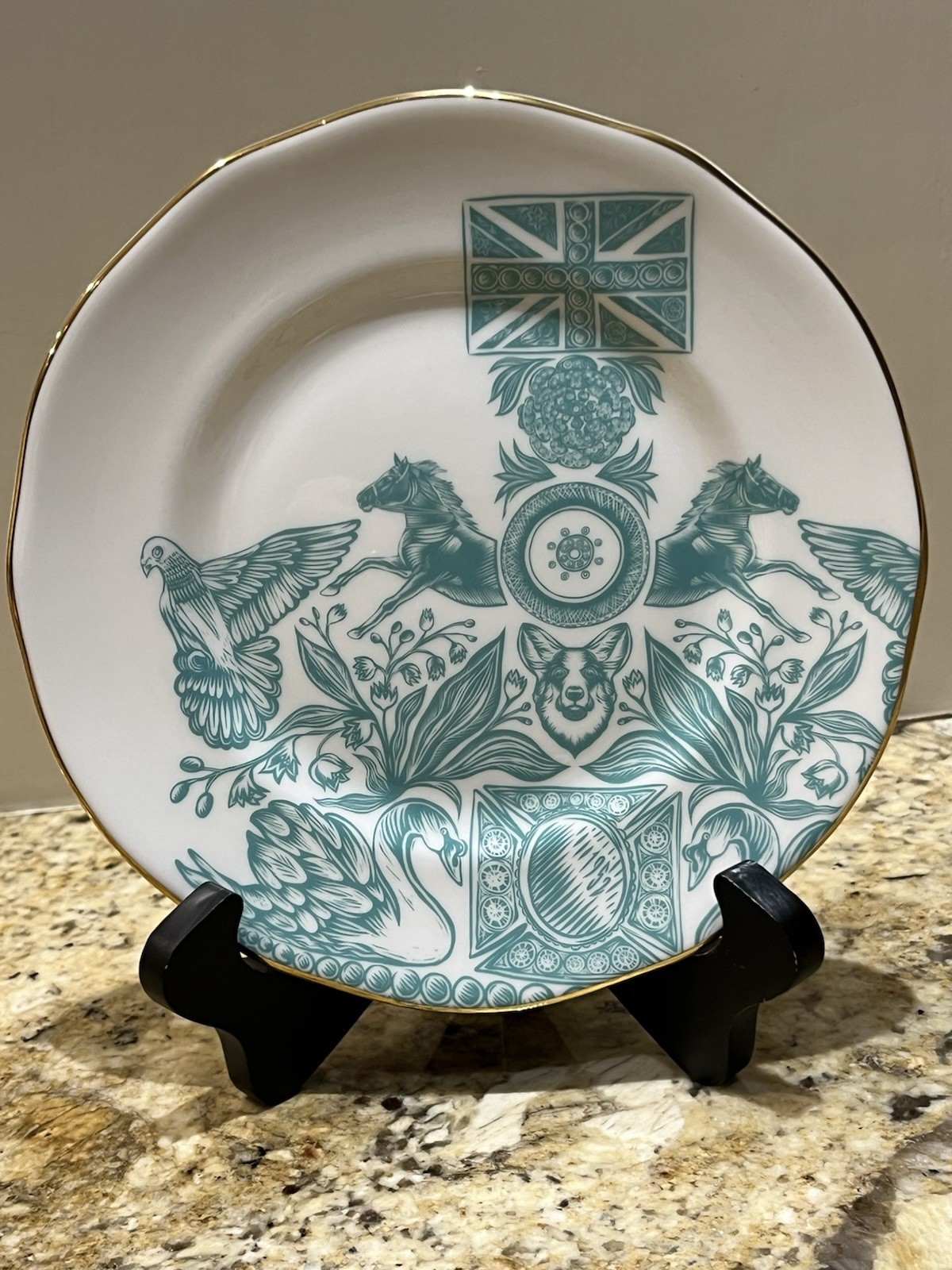 Fortnum & Mason Platinum Jubilee Plate-Bone China Queen Elizabeth England