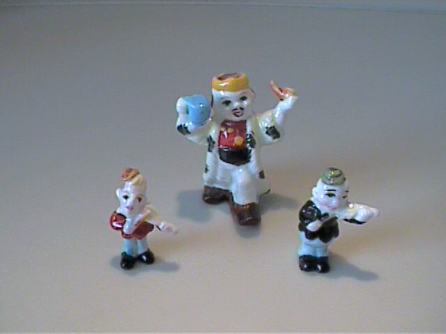 VINTAGE 1960\'S MINIATURE BONE CHINA NURSERY RHYME OLD KING COLE