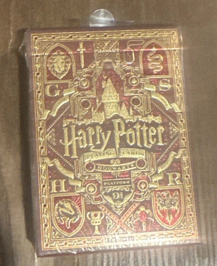 THEORY II HARRY POTTER HOGWARTS PREMIUM PLAYING CARDS BRAND NEW 