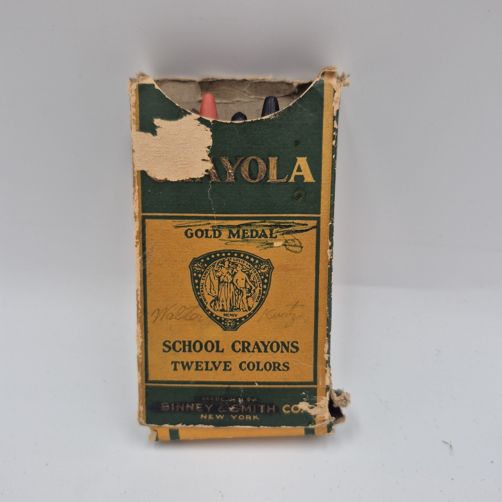 Crayola Gold medal crayons 4 ct. Vintage Binney & Smith Co. Crayola Gold medal crayons 4 ct. Vintage Binney & Smith Co.