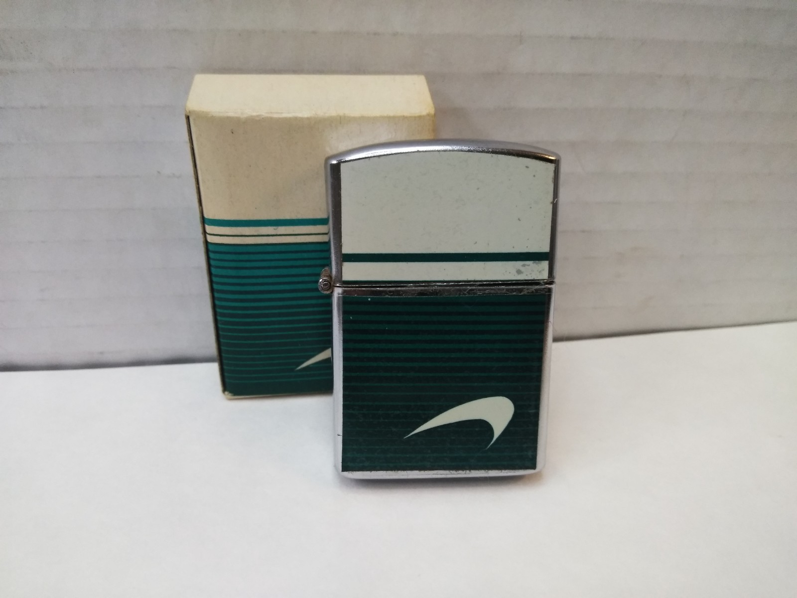 VTG 50\'S 60\'S NEWPORT CIGARETTES FLIP TOP HADSON LIGHTER W/ ORIGINAL BOX (JAPAN)