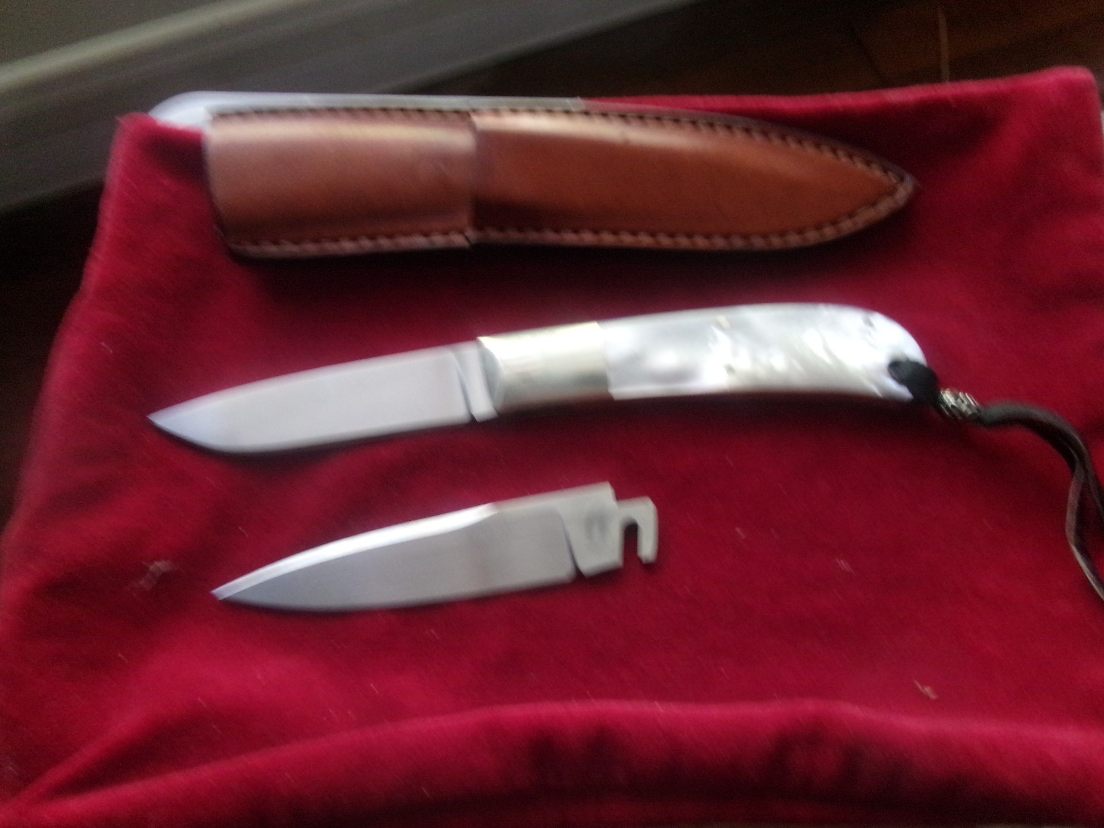  W D Pease switch-a-blade hunter set mother of pearl scales