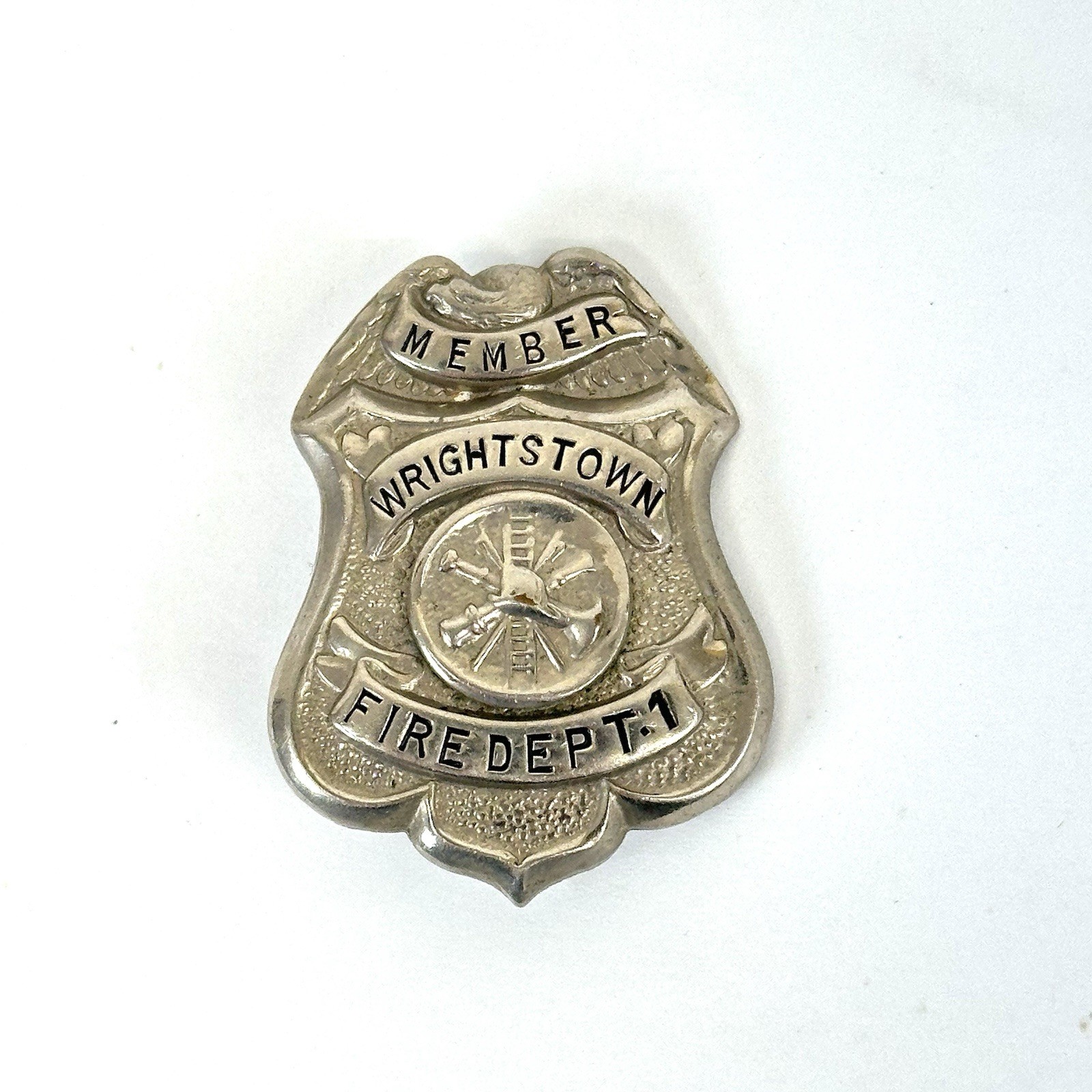 OBSOLETE VTG Wrightstown NJ Fire Department Member Mini Badge Pin