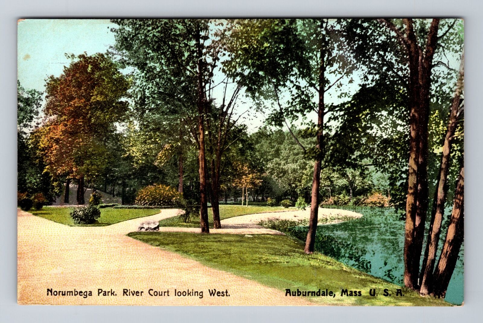 Auburndale MA-Massachusetts, Norumbega Park, River Court, Vintage Postcard