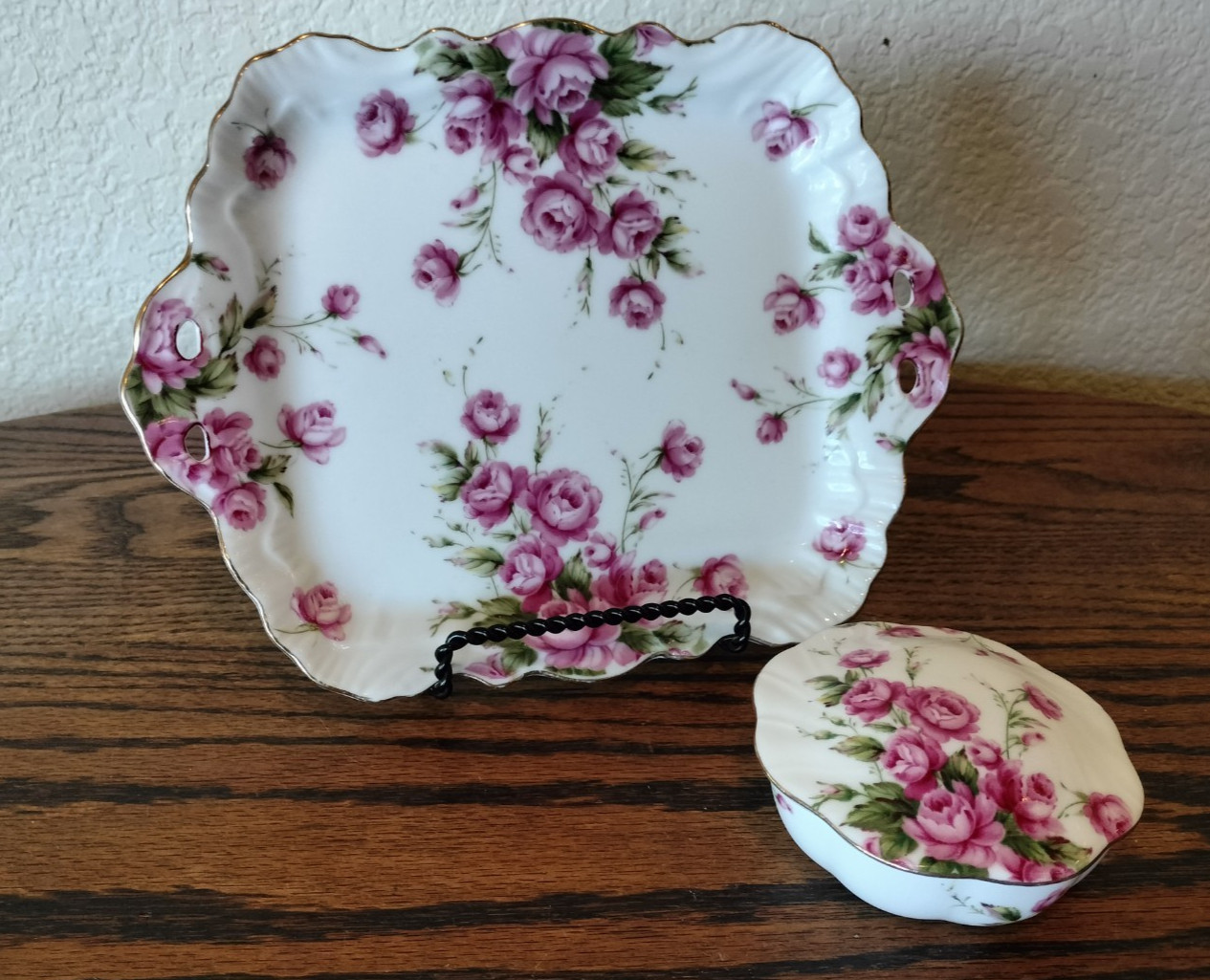 Vintage Lefton China GEO Z Pink Rose Porcelain Dresser Vanity Set Vintage Lefton China GEO Z Pink Rose Porcelain Dresser Vanity Set
