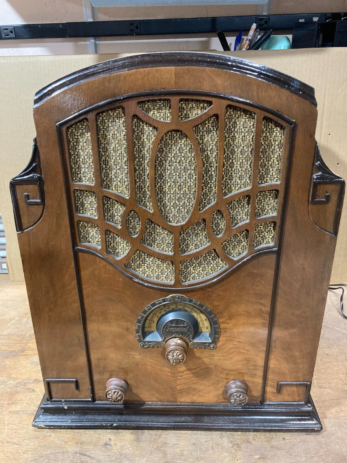 1931 Clarion model AC-80 art deco radio complete