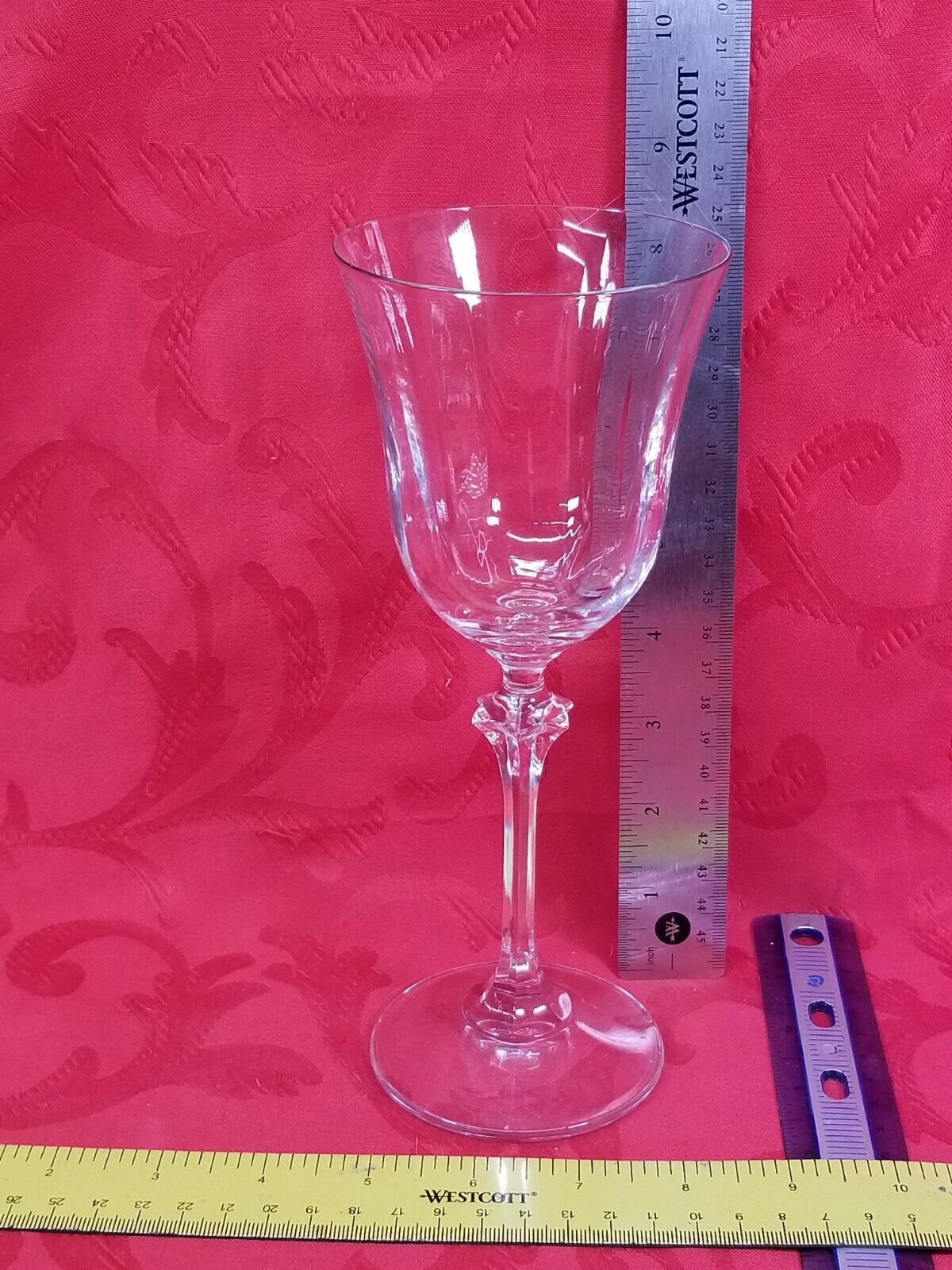 Oneida Fedora  Claret Wine Glass