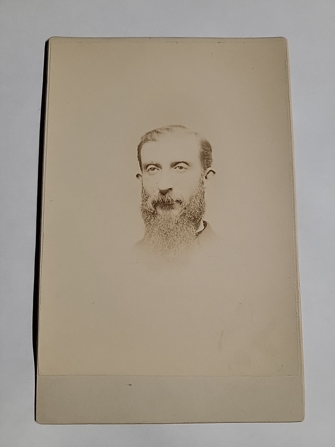 Antique Portrait Of A Man. Cabinet Card Photo E. D. Bangs Milwaukee Antique Portrait Of A Man. Cabinet Card Photo E. D. Bangs Milwaukee