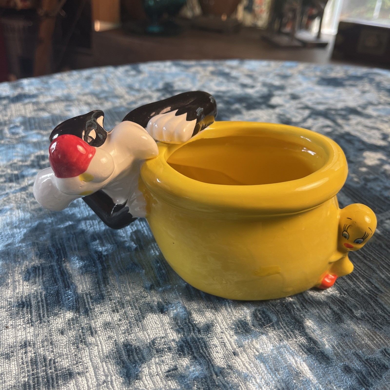 Looney Tunes Warner Brothers Sylvester and Tweety Bird Planter Candy Dish Holder