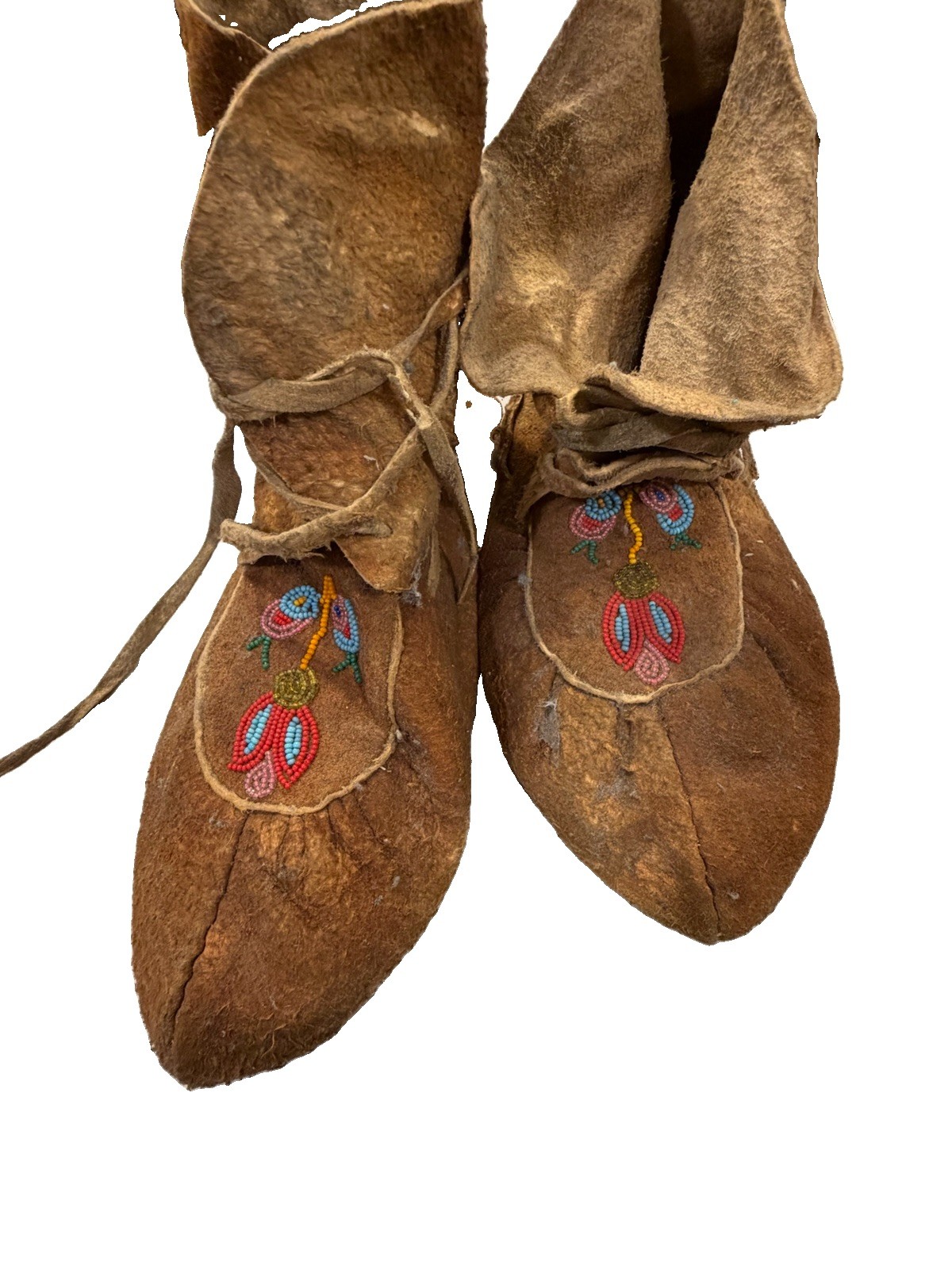 Antique Vintage Handmade Adult Native American Beaded Hide Moccasin Great Lakes
