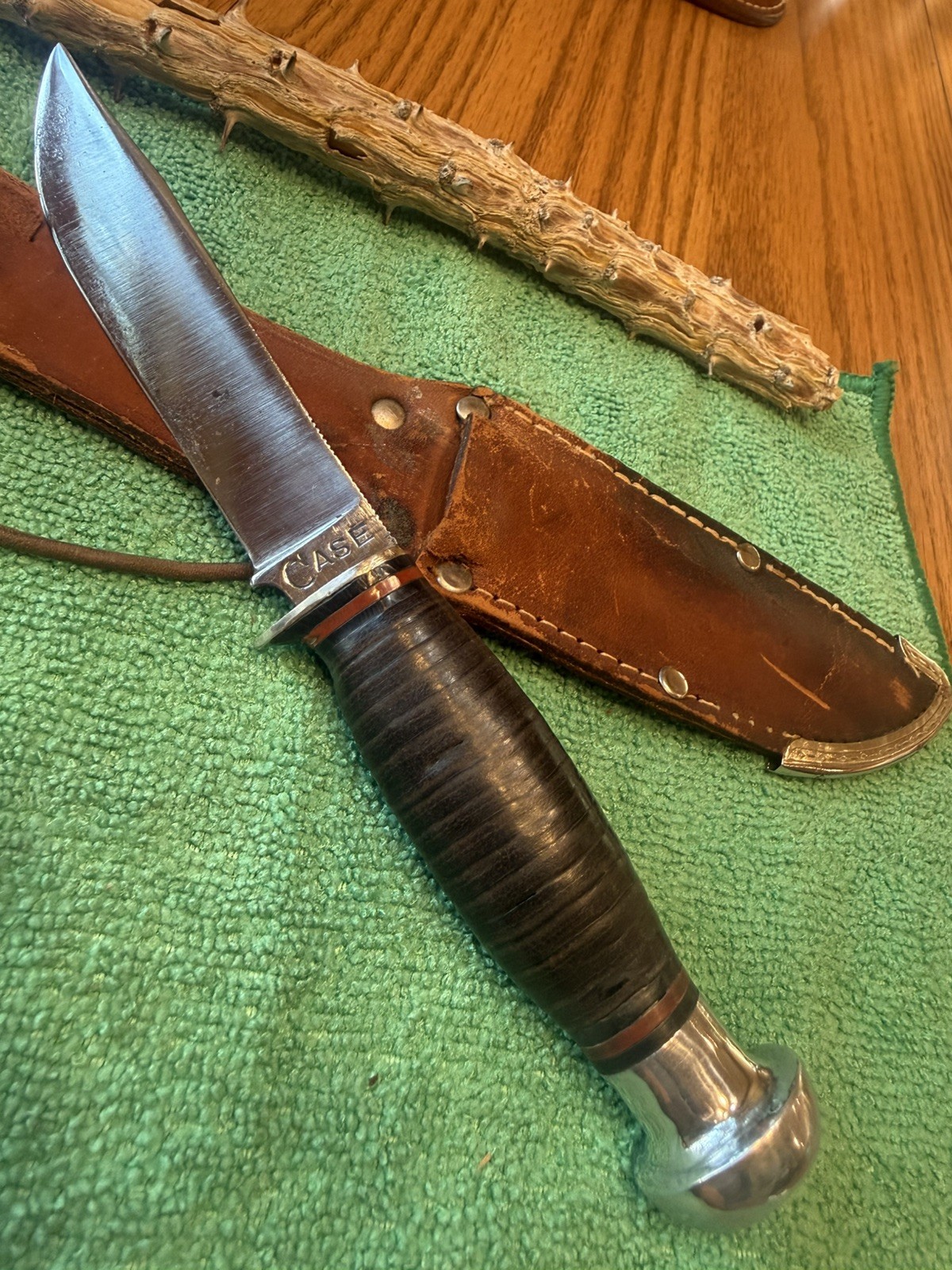 1940-1950 Vintage CaseXX Fixed Blade Hunting Knife Brown Leather Sheath