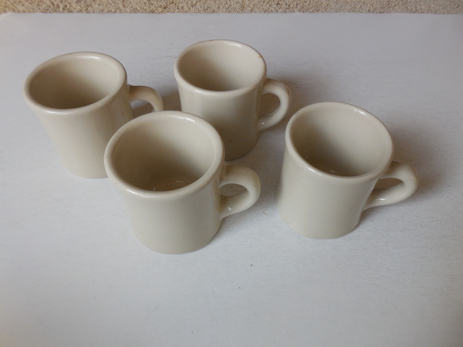 Set of 4 vintage Victor Restaurant Ware Heavy Duty Coffee Mug Cup stamped diner
