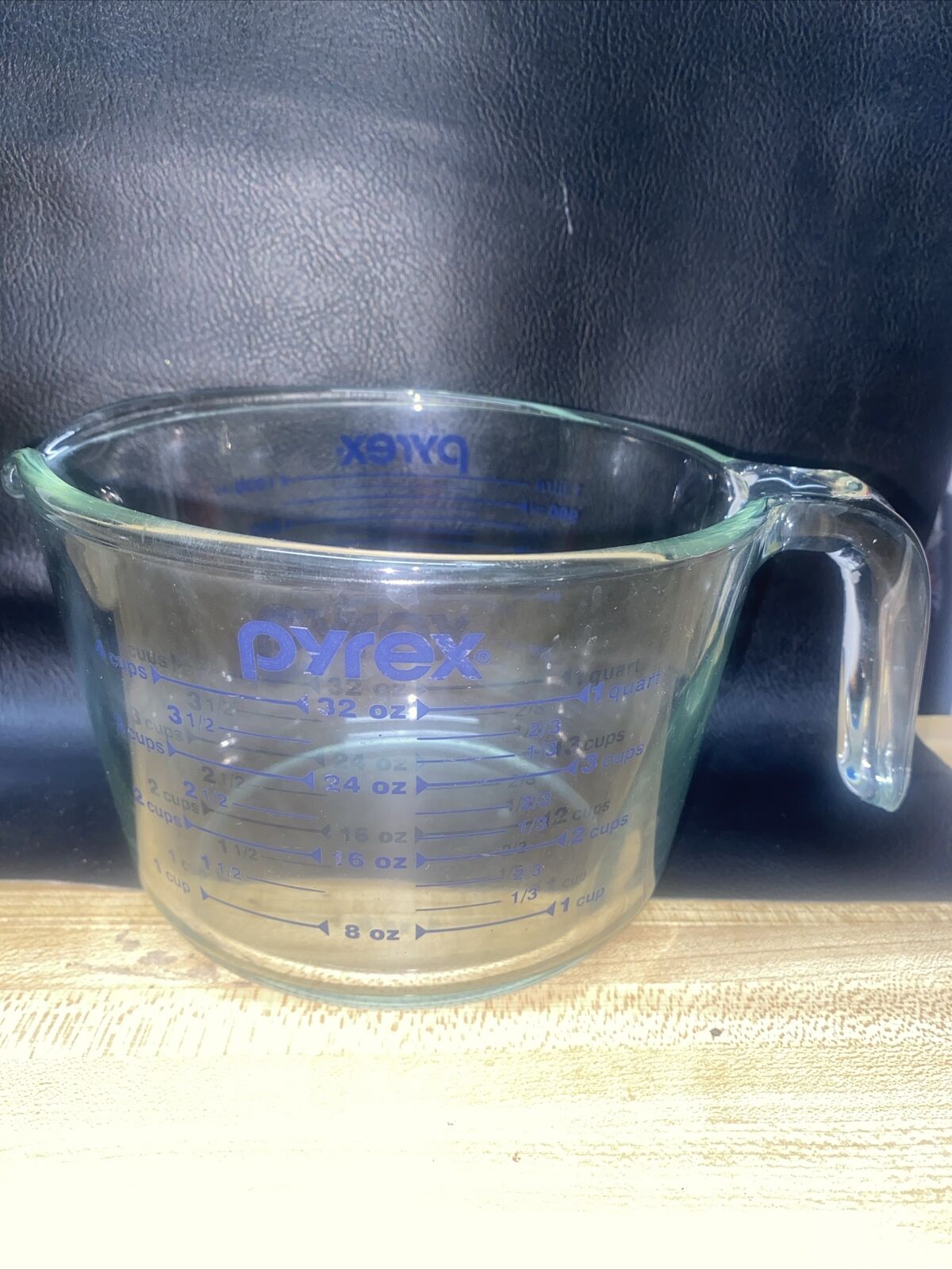 PYREX Vintage 4 Cup 1 Quart 1 Liter Large Clear/Blue Measuring Cup Bowl