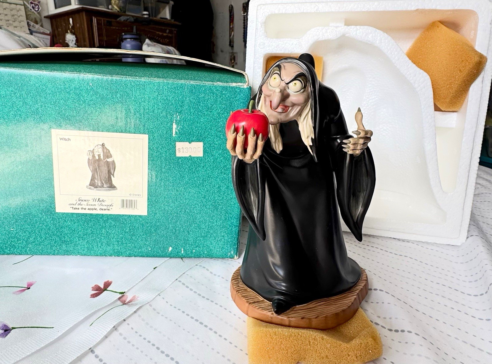 Walt Disney Classics Collection WDCC Snow White Witch \ Walt Disney Classics Collection WDCC Snow White Witch \