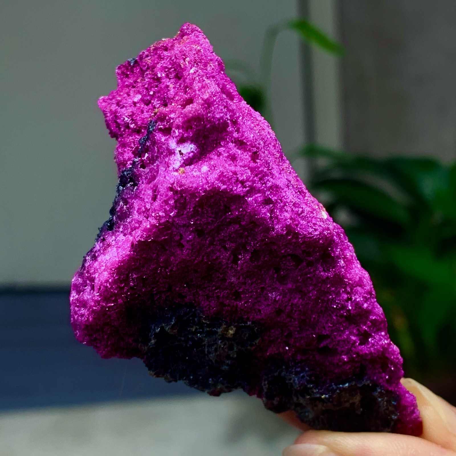 144G Natural Rough Red Corundum Phlogo Pit Mineral Spirits Ruby Raw Gemstone