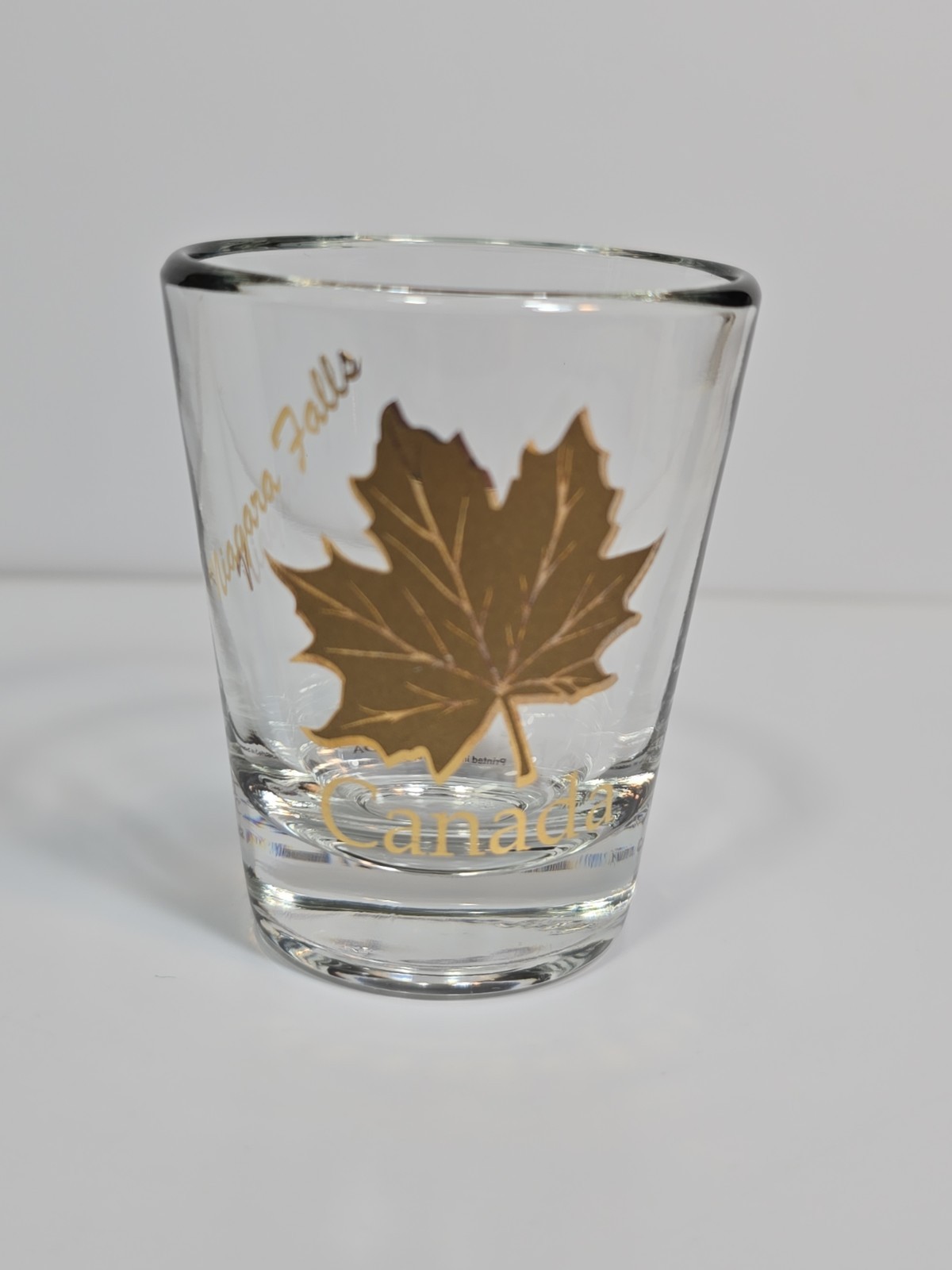 Niagara Falls Canada Travel Souvenir Shot Glass Gold Maple Leaf