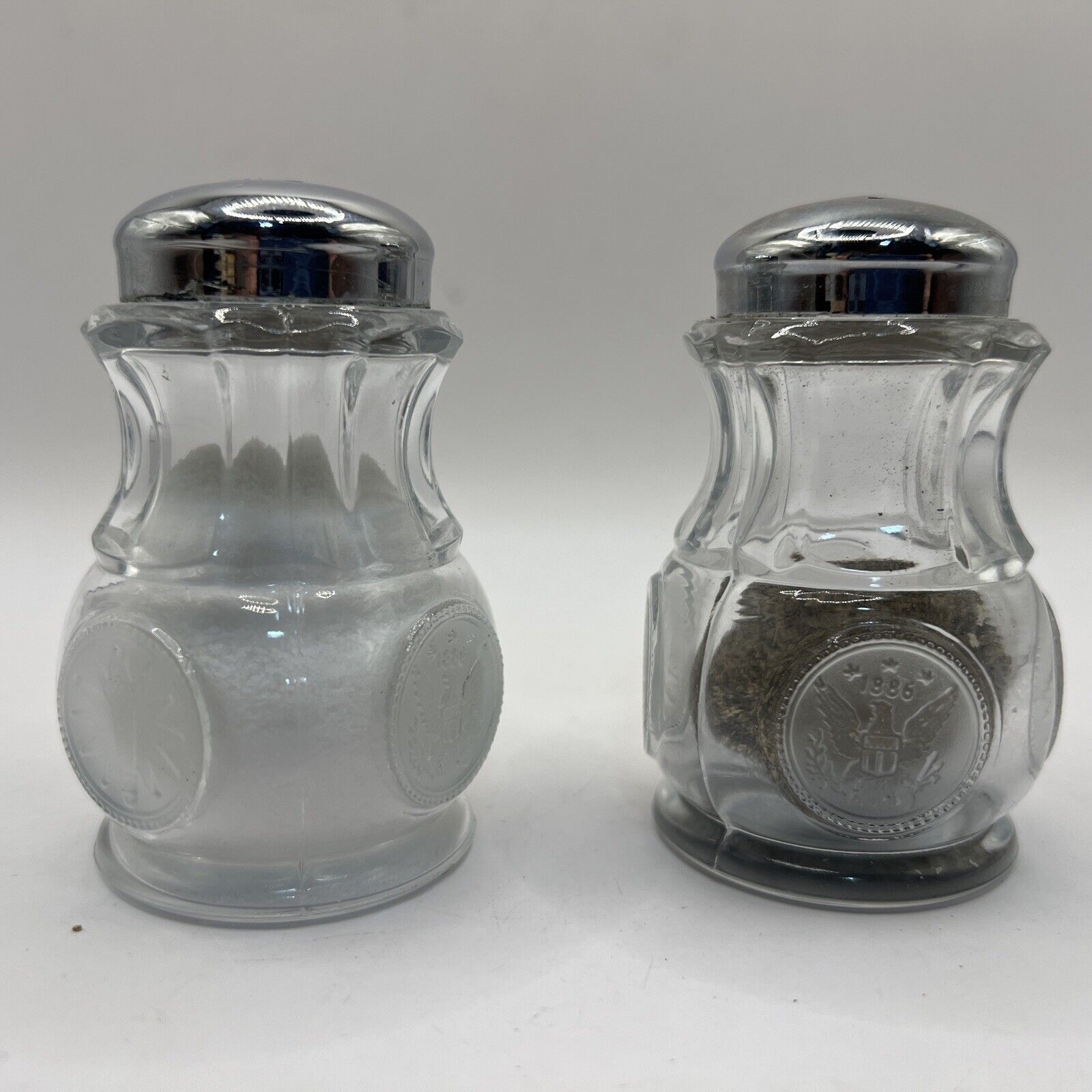 Vintage Fostoria Clear Coin Glass Salt & Pepper Shakers 1886 Eagle/Torch
