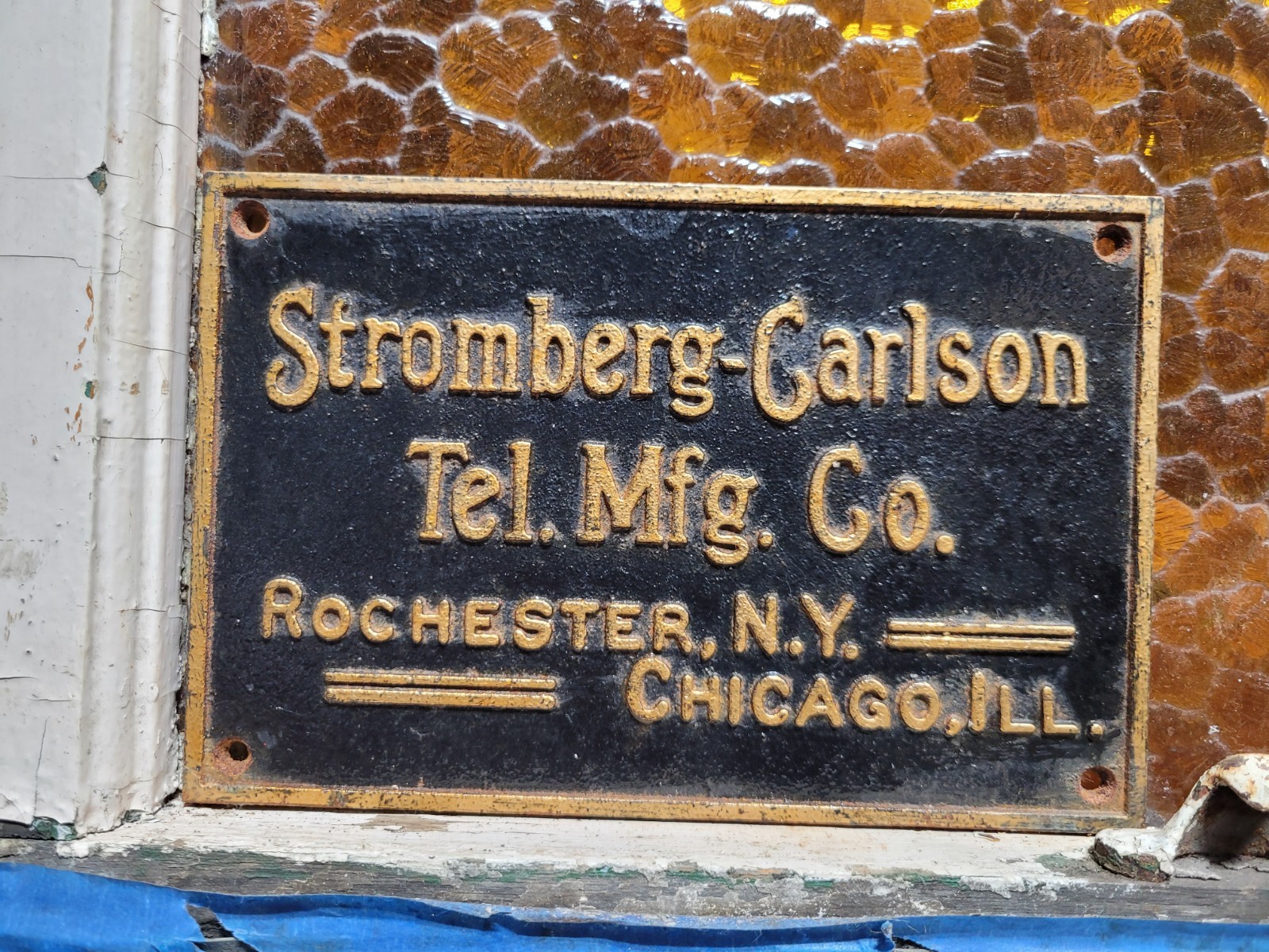 VINTAGE STROMBERG CARLSON SIGN OLD CAST IRON TELEPHONE PLAQUE TELECOMMUNICATIONS