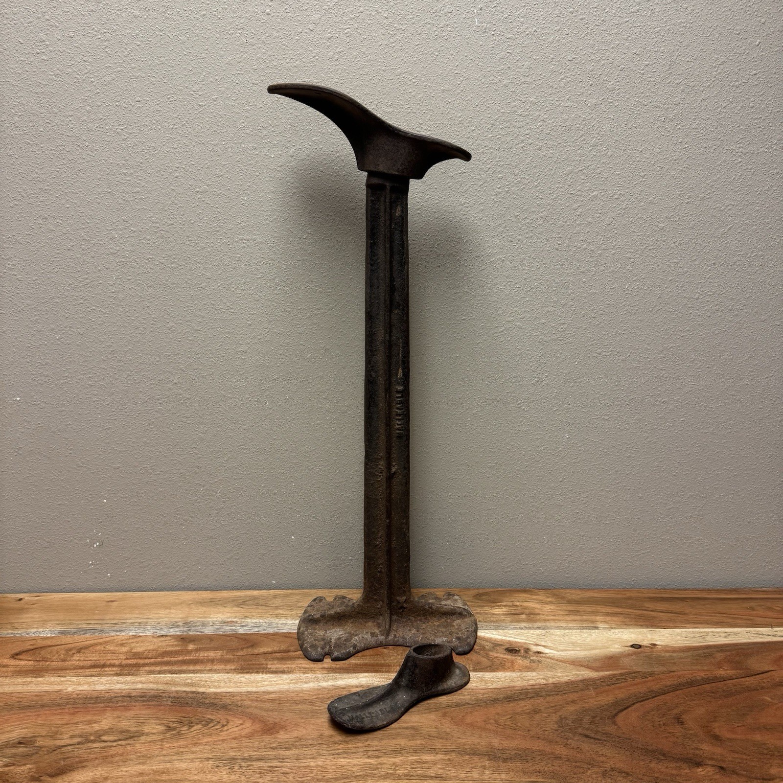 Antique Cast Iron Cobbler Shoe Last Stand Vallance Shoemaker Boot Repair Tool