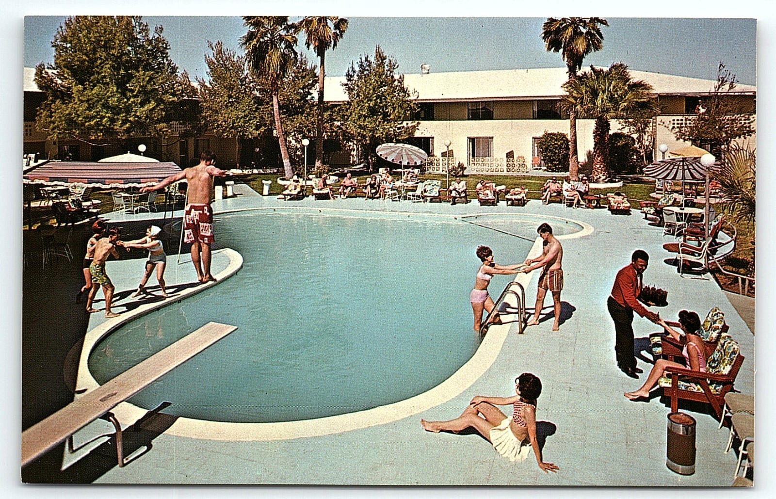 1950s YUMA ARIZONA HOTEL STARDUST FORTH AVE SWIMMING POOL POSTCARD P6225