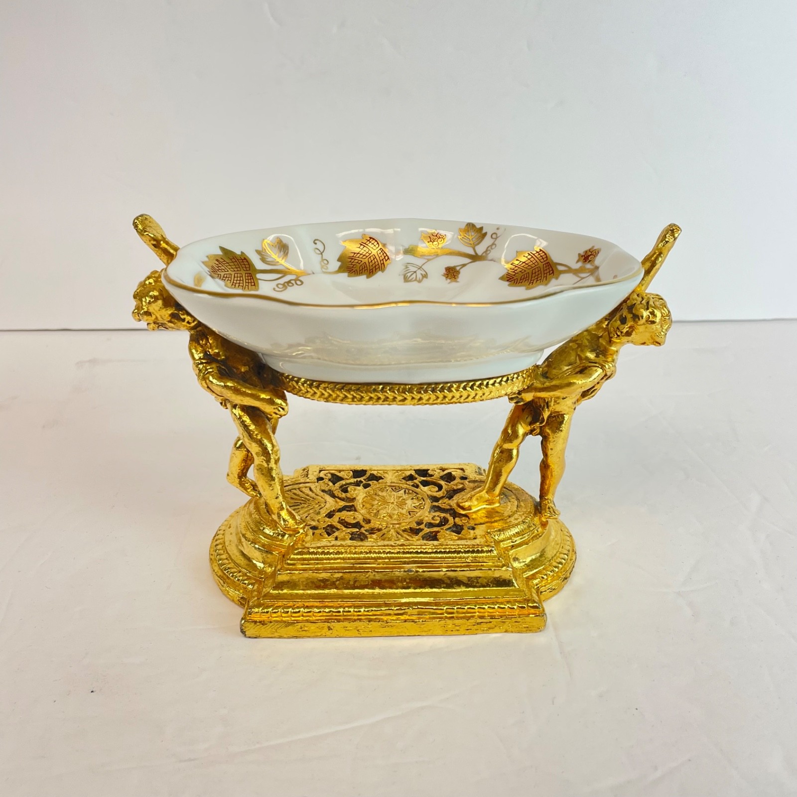 Stylebuilt Gild Ormolu Cherubs Pedestal Porcelain Soap Dish & Cup Regency Style