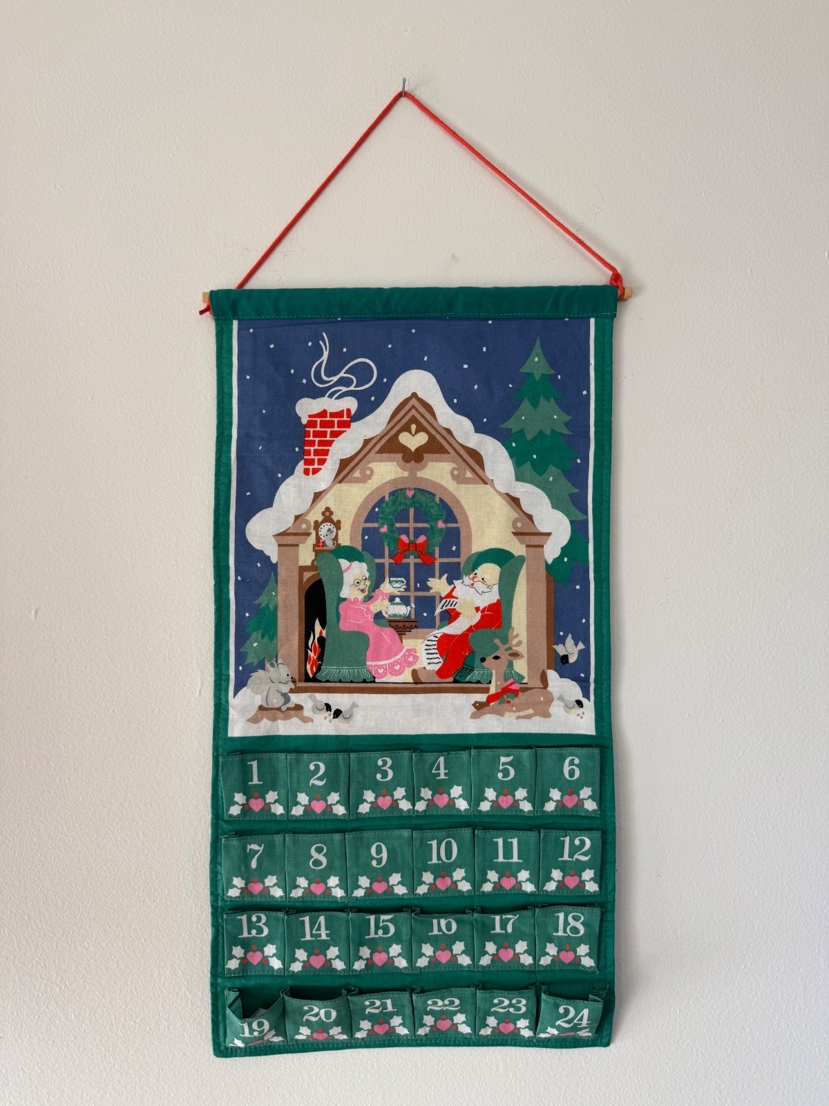 VTG 1987 Avon Christmas Advent Countdown Calendar Santa Mrs Claus No Mouse