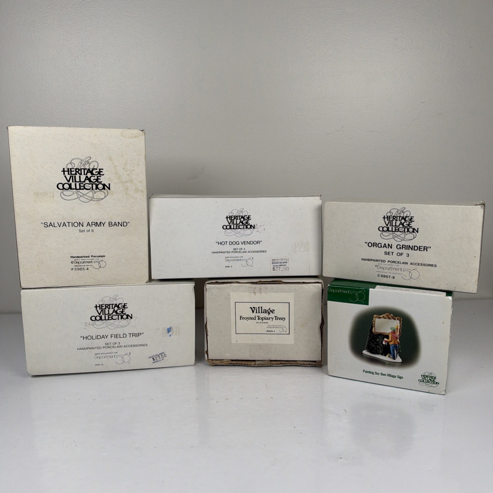 Lot 13 Vtg Dept 56 Heritage Village Accessories Christmas People Figures