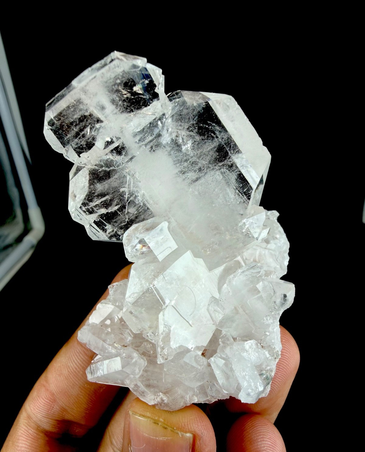 Natural Faden Quartz Crystal Cluster /Collector Mineral Crystals , 300 Carats