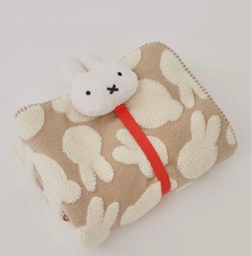 Dick Bruna Miffy 3D Boa Blanket 90x160cm/35.43x62.99\