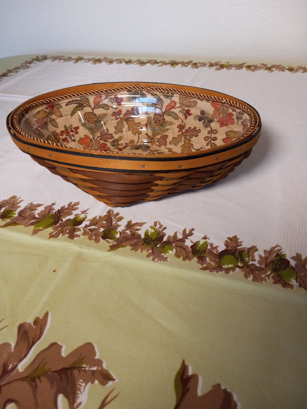 Longaberger 2009 Chestnut Medium Oval Diamond Basket set, Protector and Liner Longaberger 2009 Chestnut Medium Oval Diamond Basket set, Protector and Liner