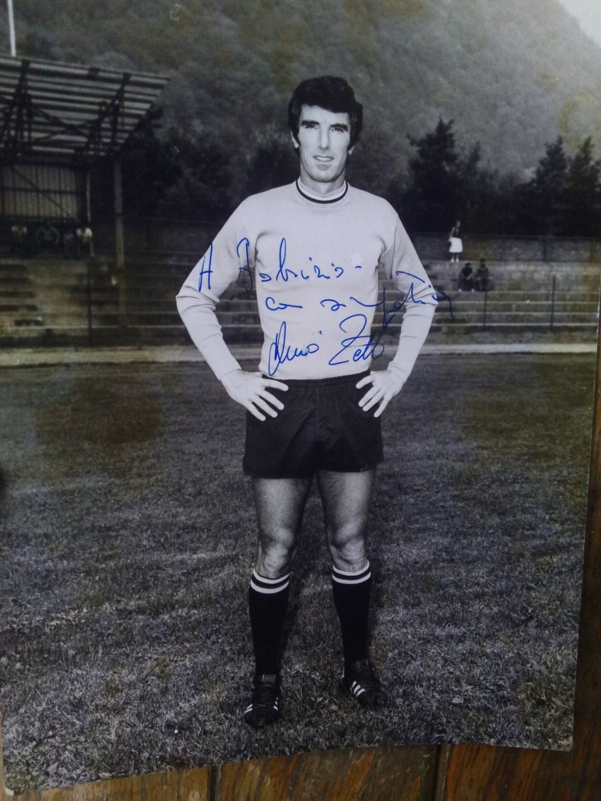 Dino Zoff Football Autographs Photograph with Autograph Dedication