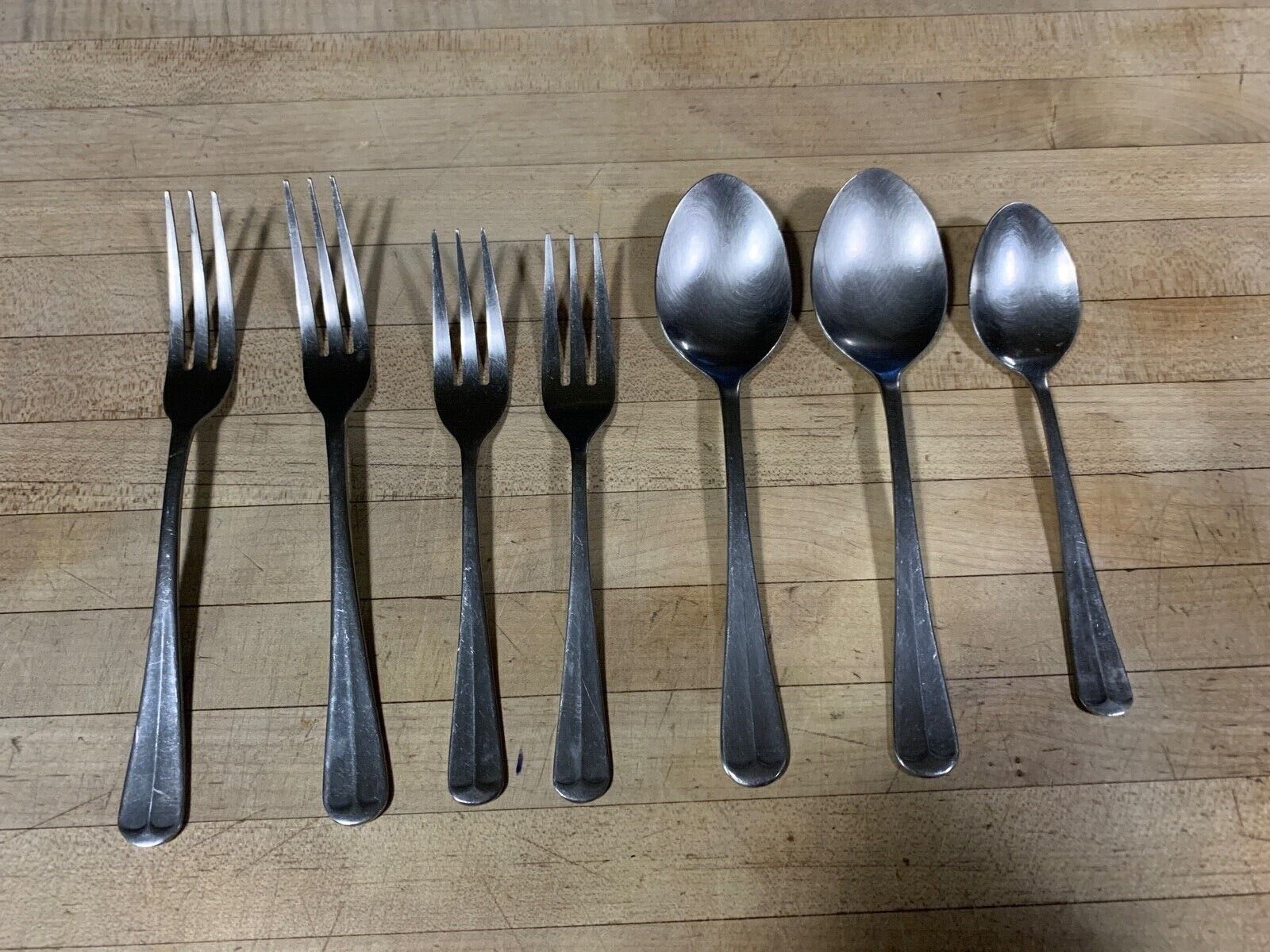 7 pieces Barclay Geneve Stainless Korea Oyster Bay Spoons & Forks