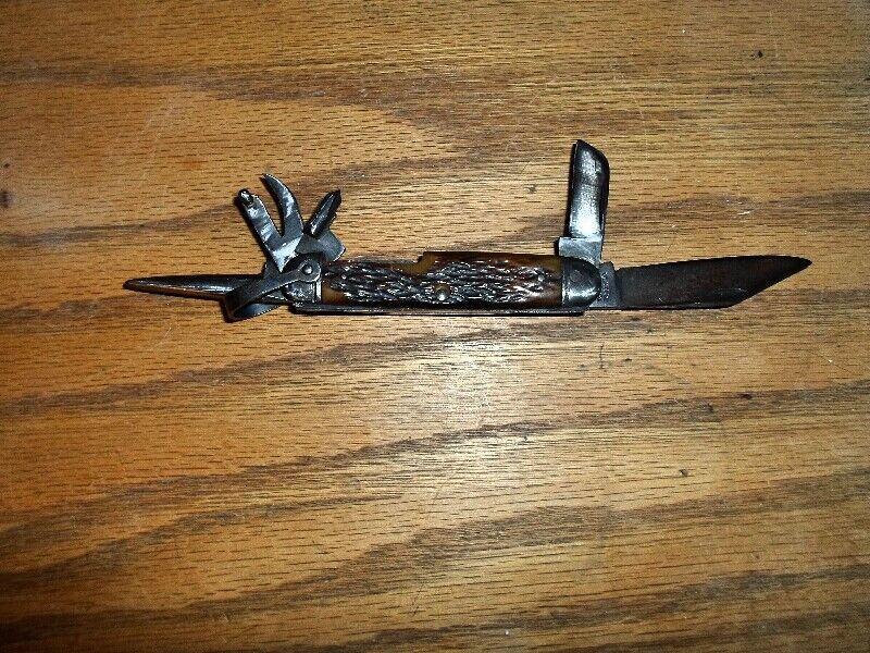 WWII 2nd MODEL ULSTER MOUNTAIN DIVISION POCKET KNIFE IN GREAT CONDITION