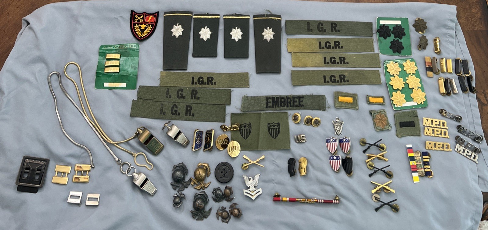 Lot Of 1960’s Indiana Police Uniform Insignia Whistles Patches Bars Pins 90 Pc Lot Of 1960’s Indiana Police Uniform Insignia Whistles Patches Bars Pins 90 Pc