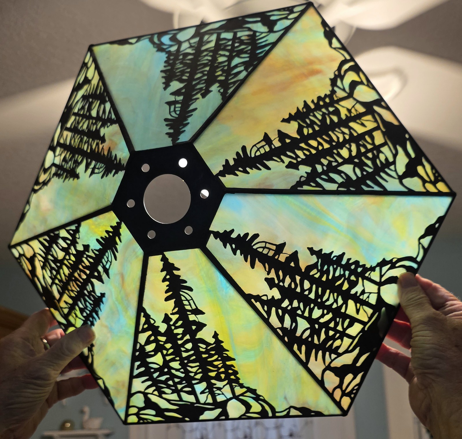 Vtg Arts And Crafts Meyda Tiffany? Forest Accents Stained Leaded Glass Lampshade